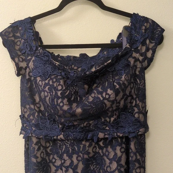 Sequin Hearts Maxi Skirt & Crop Top Set - Effortlessly Chic - Showgirl Dress - Picture 4 of 16